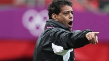 مسيرة هاني رمزي: أرقام وإنجازات أسطورة الدفاع في عيد ميلاده الـ57