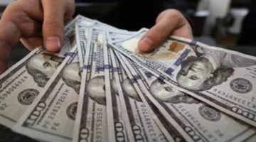سعر الدولار في البنوك المصرية «يستقر عند مستوياته» مسجلاً 54.65 جنيهاً